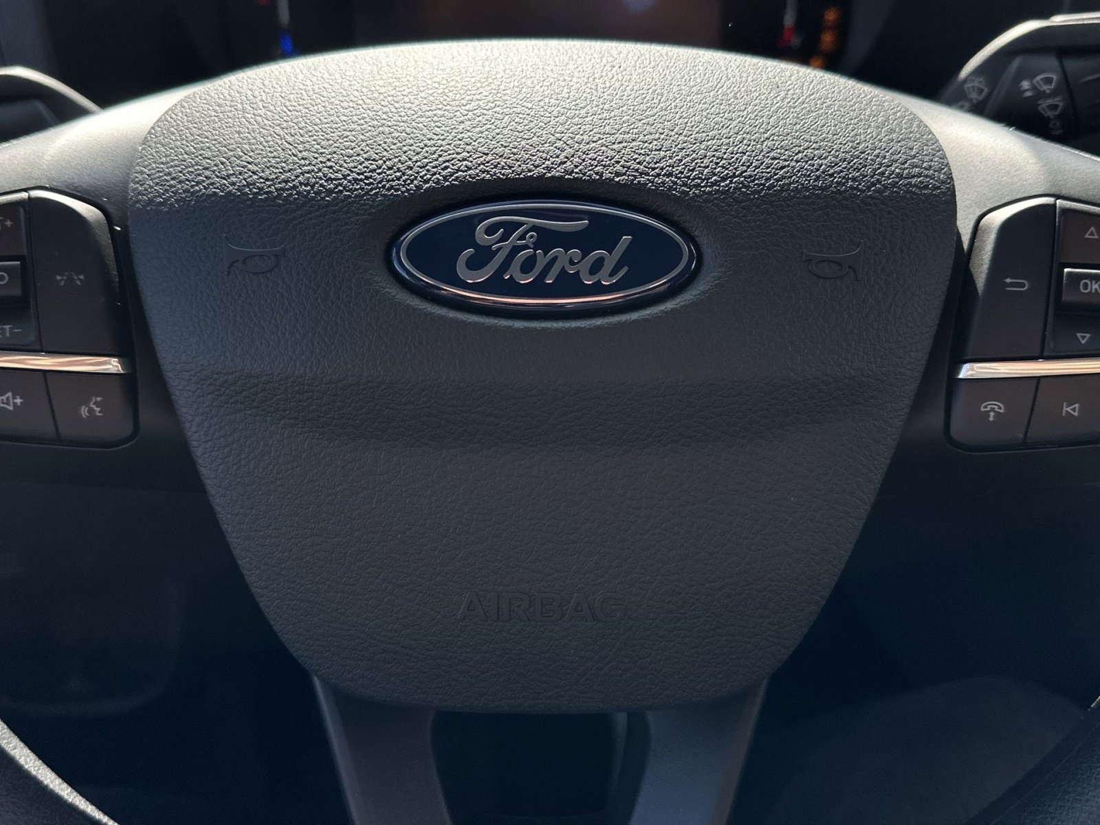 New 2026 Ford Transit 250 148 Medium Roof w/ Load Area Protection Package image 19