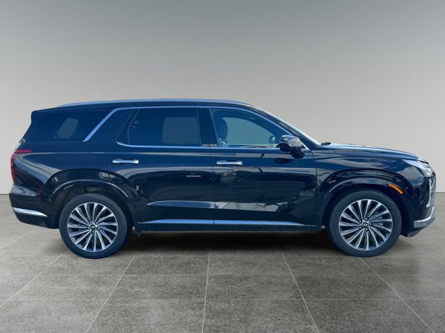 Used 2025 Hyundai Palisade Calligraphy image 6