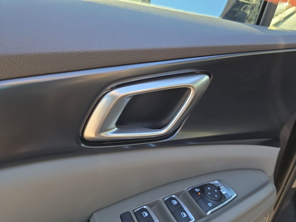 New 2026 Kia Carnival FWD image 18