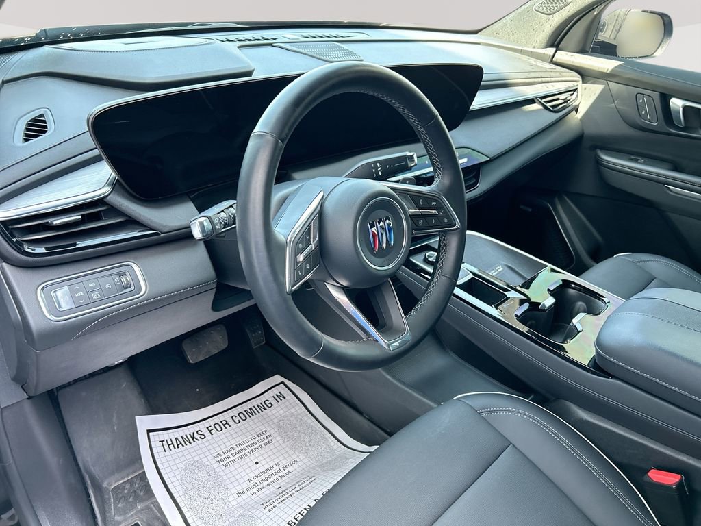 Used 2025 Buick Enclave Preferred AWD/4WD image 10