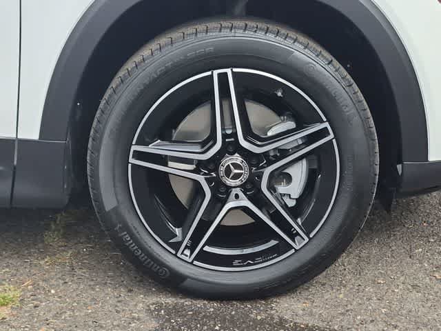 New 2026 Mercedes-Benz GLB 250 4MATIC image 14