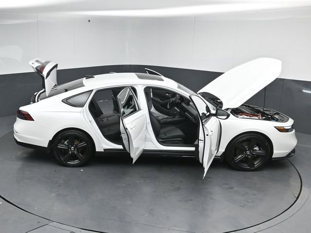 Used 2025 Honda Accord Sport image 57