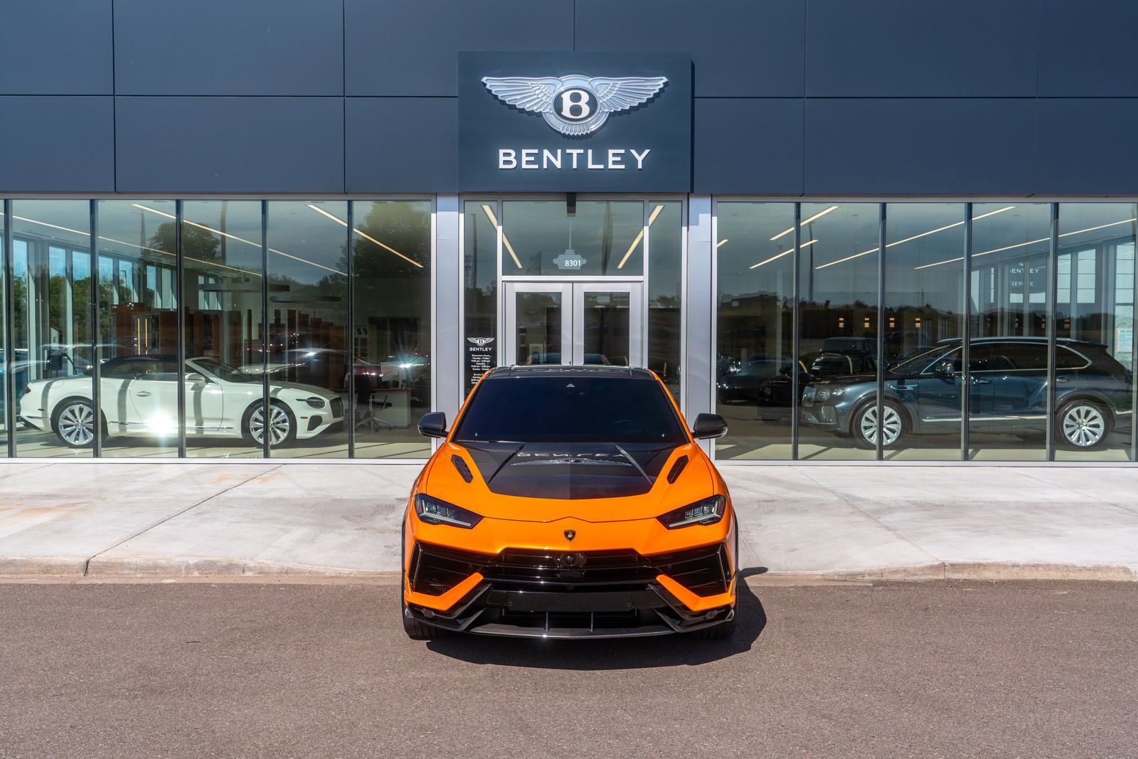 Used 2024 Lamborghini Urus Performante image 3