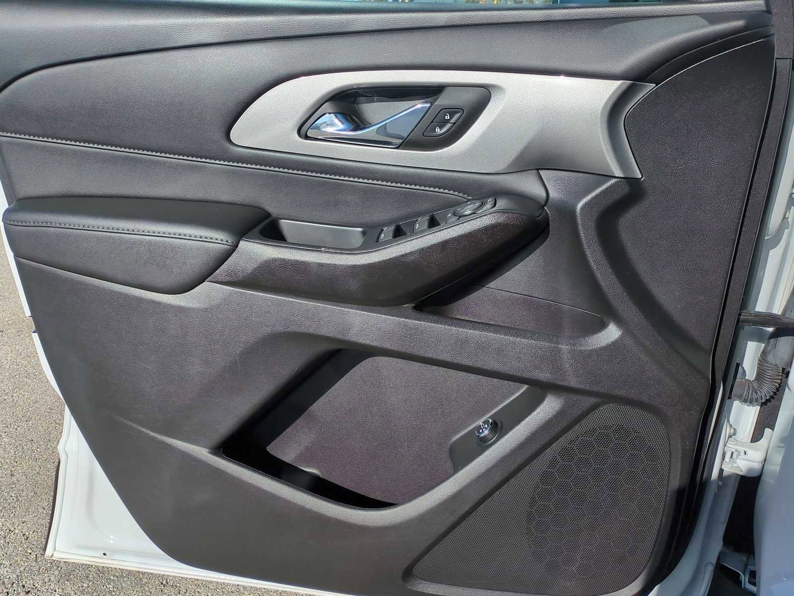 Used 2023 Chevrolet Traverse LT image 22