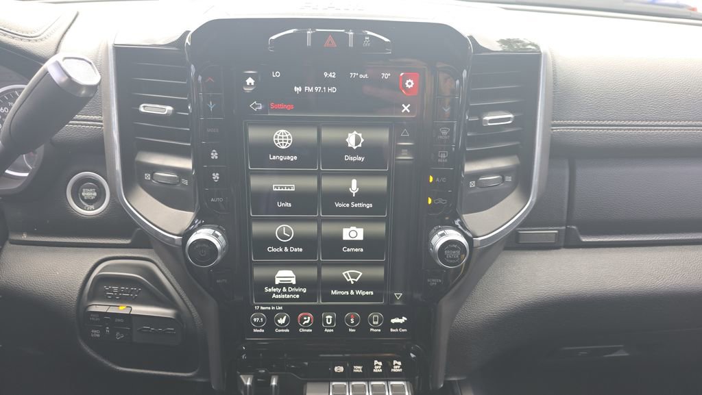 Used 2020 RAM 2500 Laramie w/ Night Edition AWD/4WD image 14