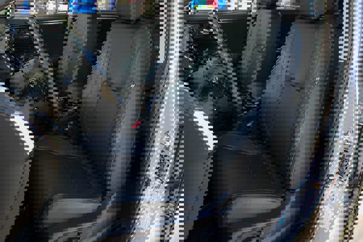 Used 2018 Honda Clarity Touring image 16