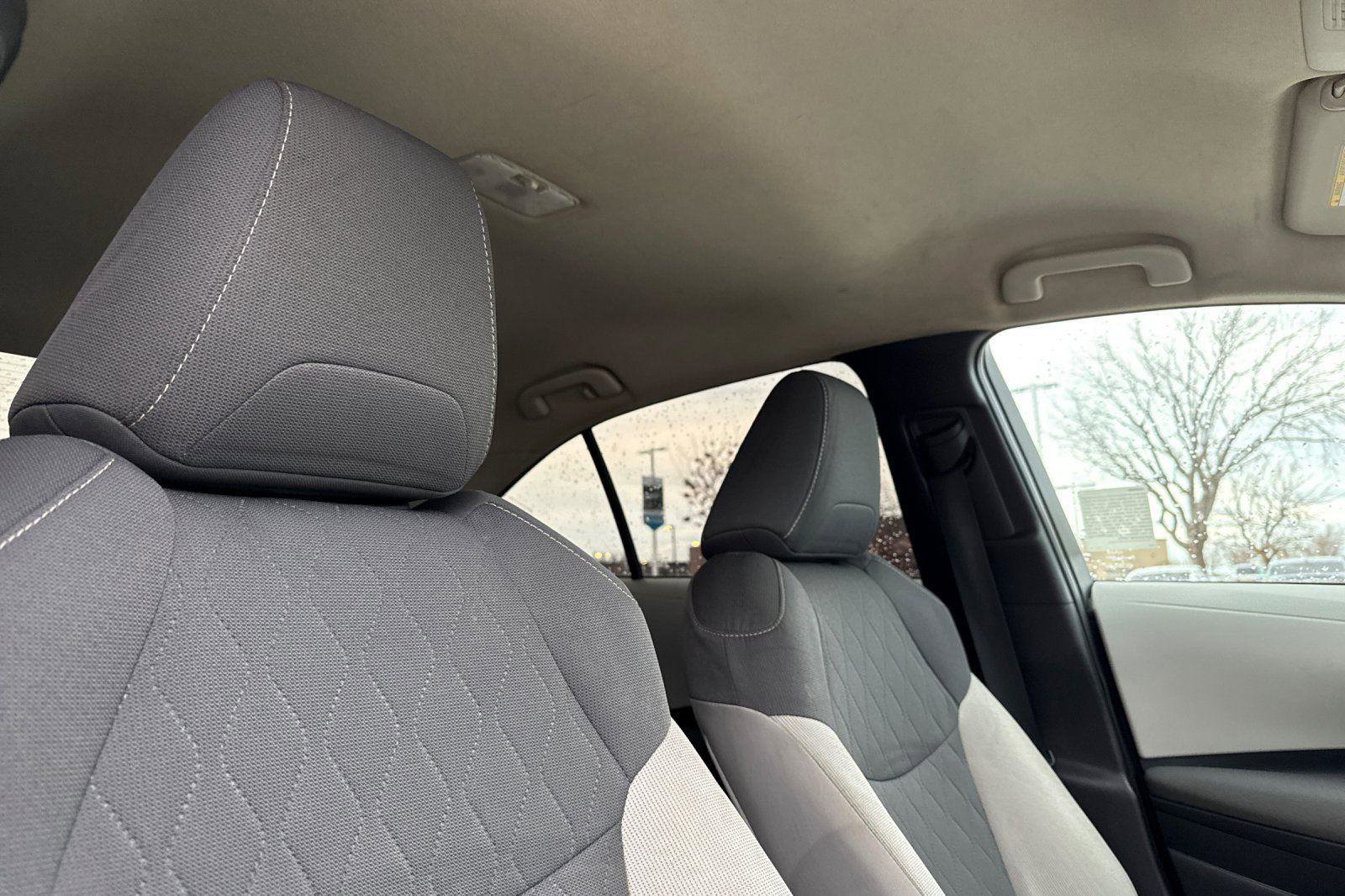 Used 2022 Toyota Corolla LE image 16