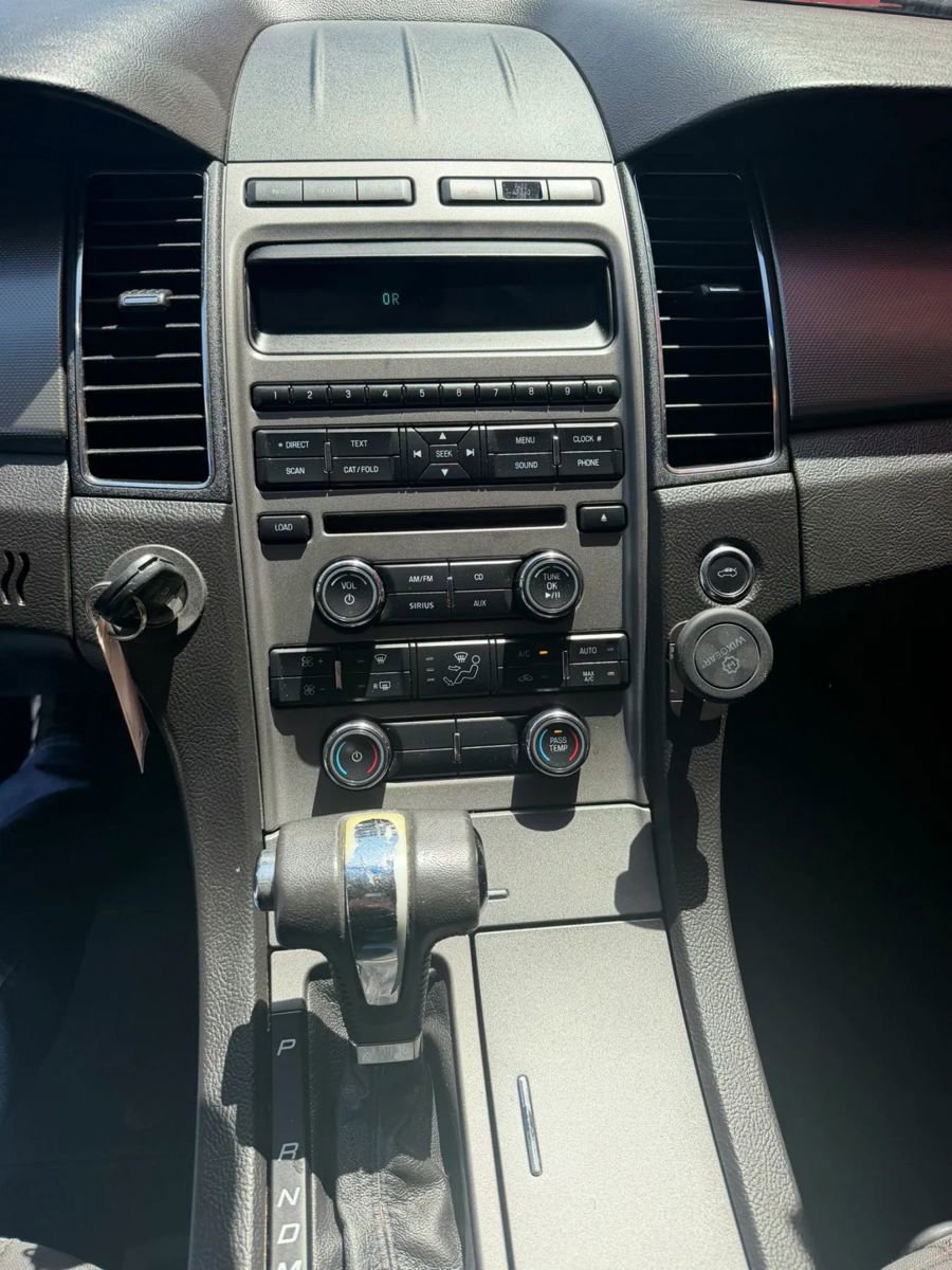 Used 2012 Ford Taurus SEL image 8