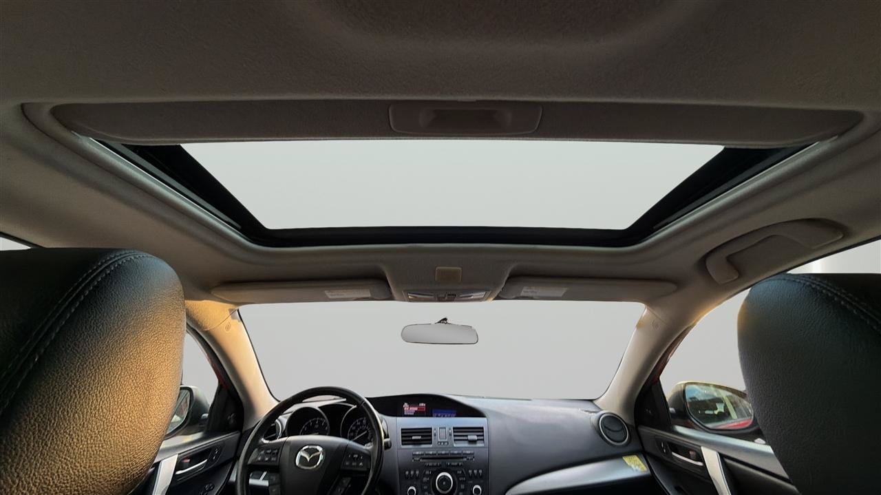 Used 2012 MAZDA MAZDA3 s Grand Touring w/ Tech Pkg FWD image 21