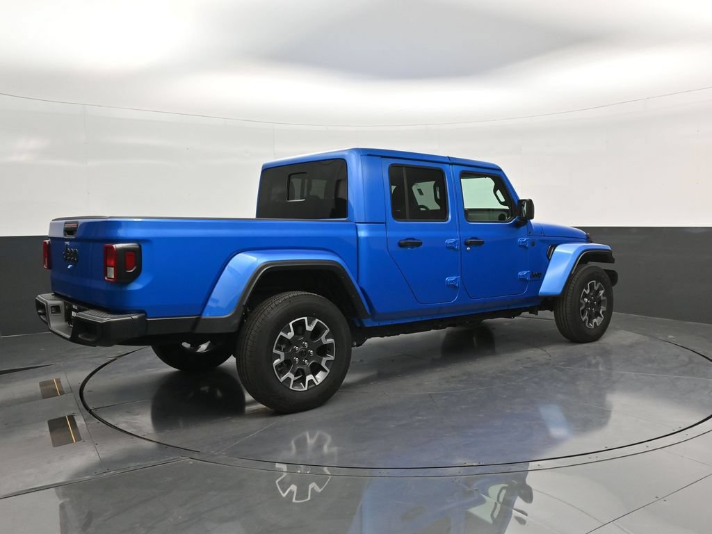 Used 2025 Jeep Gladiator Sport AWD/4WD image 7