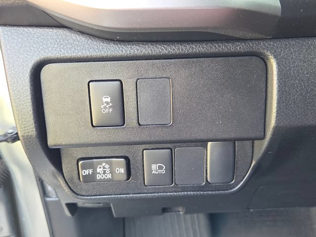 Used 2023 Toyota Tacoma SR5 w/ Technology Package AWD/4WD image 26