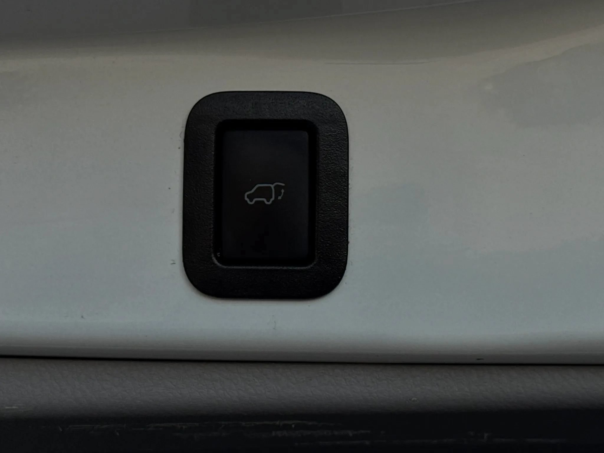 Used 2019 Toyota Highlander Limited FWD image 33