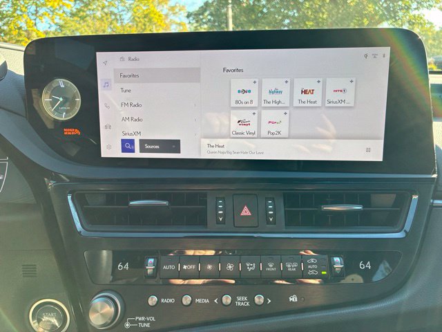 Used 2024 Lexus ES 350 w/ Premium Package FWD image 25