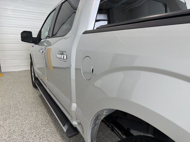 Used 2017 Ford F150 XLT w/ Equipment Group 302A Luxury AWD/4WD image 32