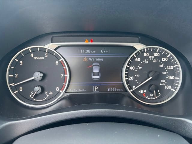 Used 2022 Nissan Altima 2.0 SR FWD image 18