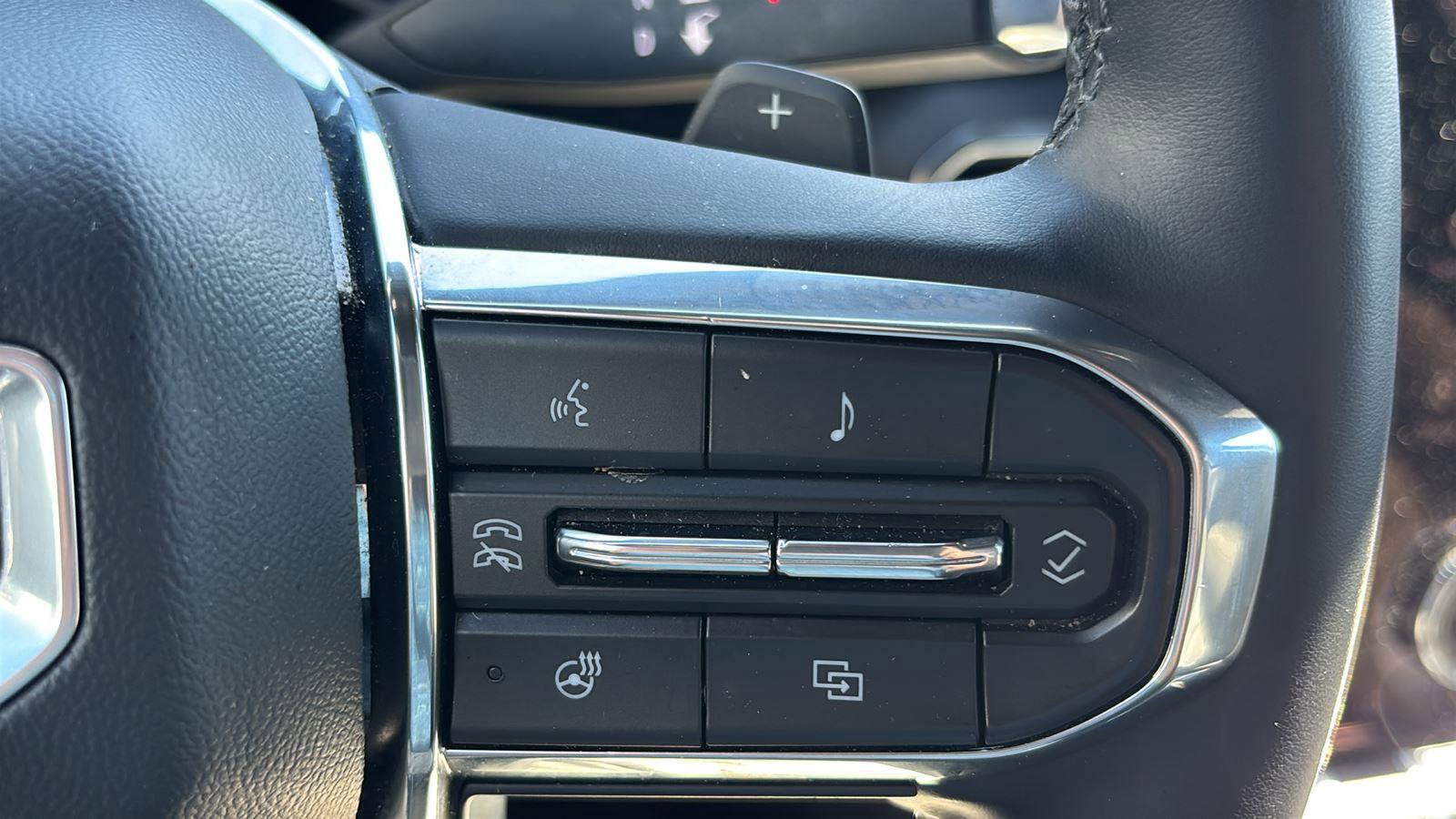 Certified 2025 GMC Acadia Elevation image 29