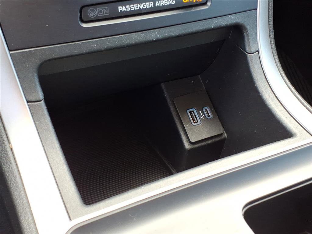 Used 2022 Ford Edge SE image 21