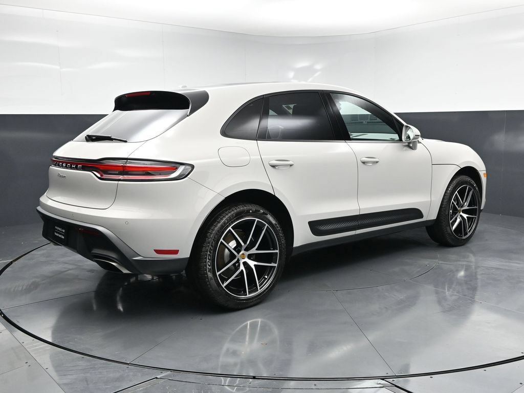 New 2026 Porsche Macan AWD/4WD image 9