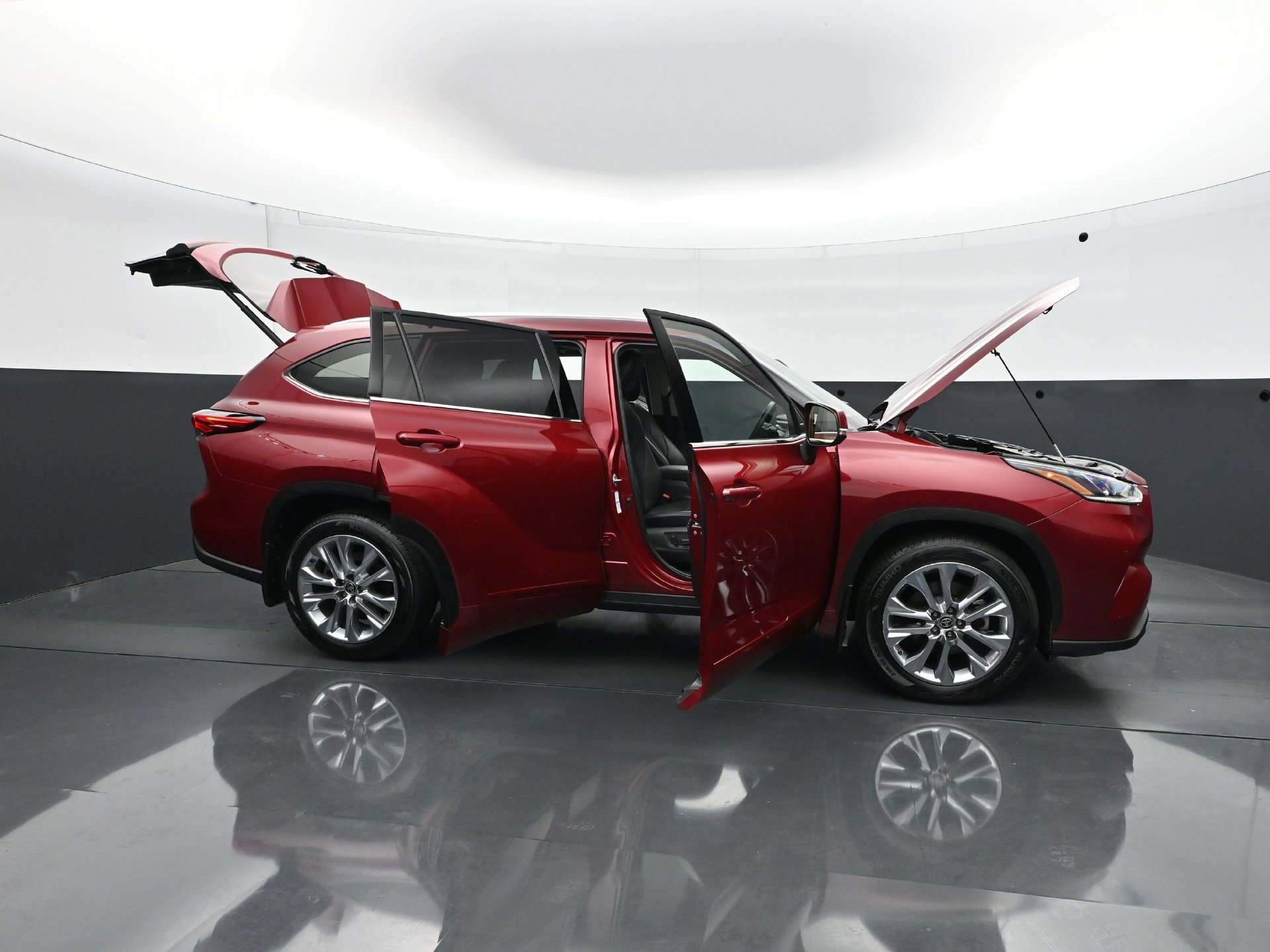 Used 2021 Toyota Highlander Limited AWD/4WD image 39