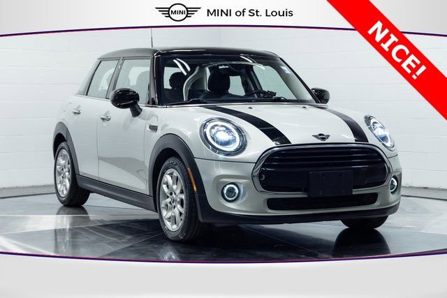 Used 2021 MINI Cooper 4-Door Hardtop image 1