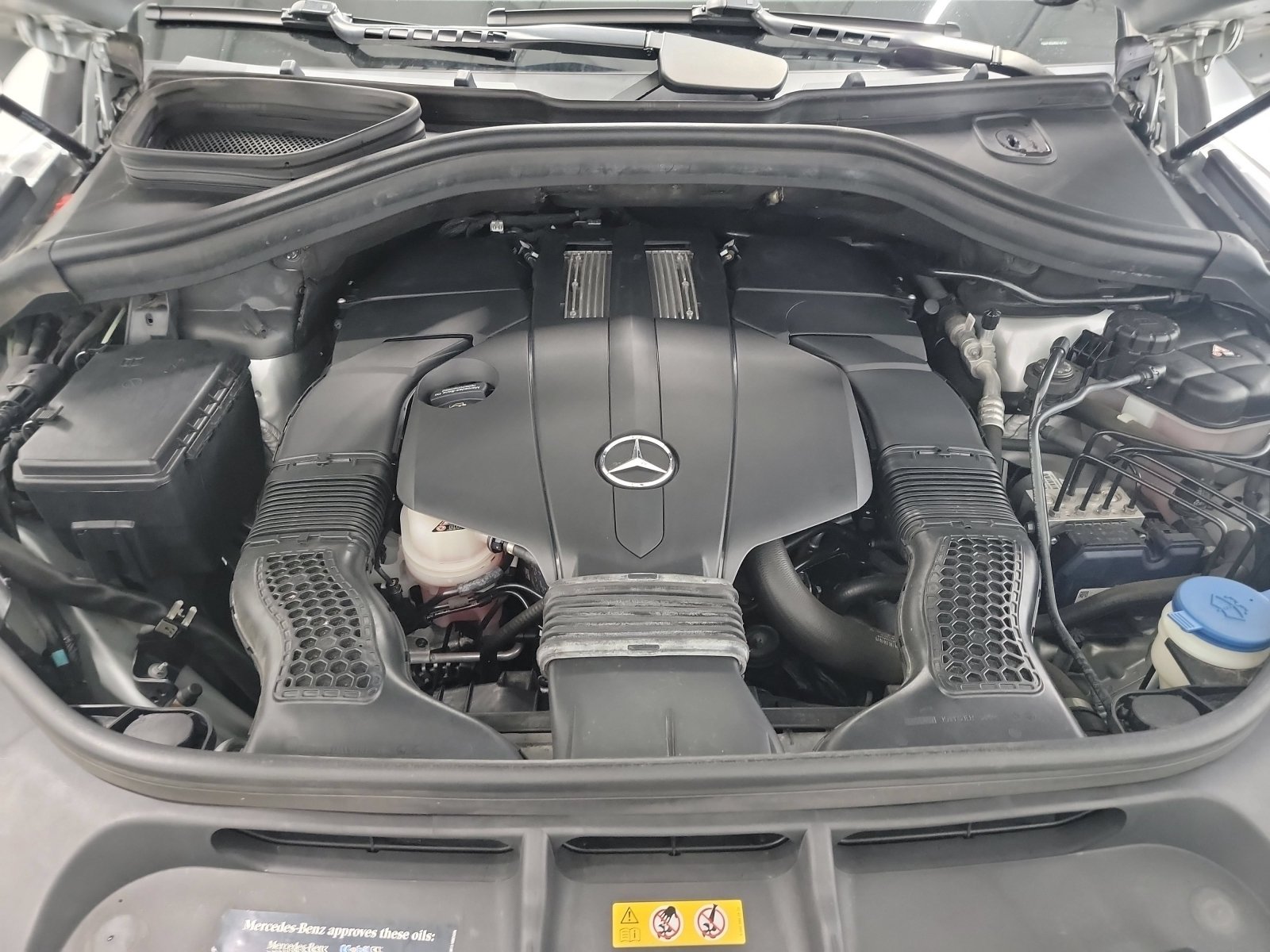 Used 2019 Mercedes-Benz GLS 450 4MATIC image 25