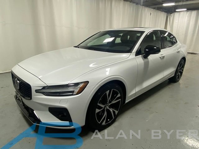 Used 2025 Volvo S60 B5 Core AWD/4WD video 1
