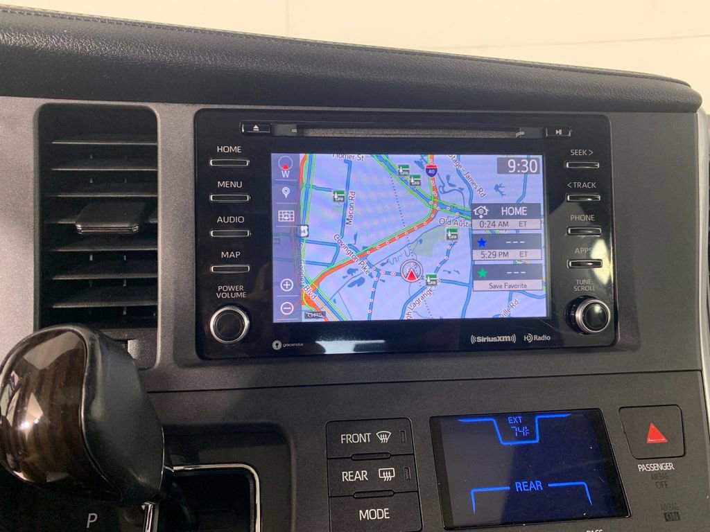 Used 2018 Toyota Sienna XLE Premium image 26