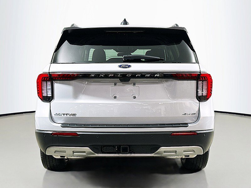 New 2026 Ford Explorer Active w/ Active Comfort Package image 6