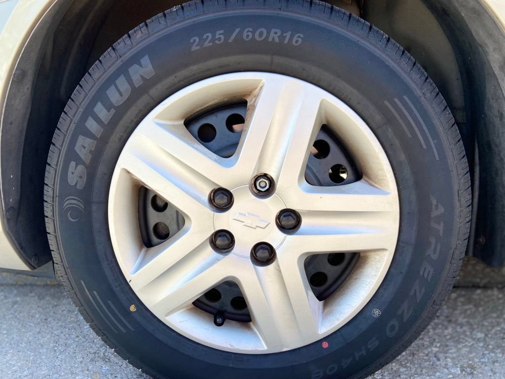 Used 2009 Chevrolet Impala LS FWD image 9