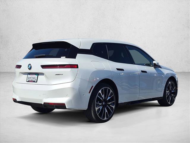 Used 2026 BMW iX xDrive60 AWD/4WD image 5