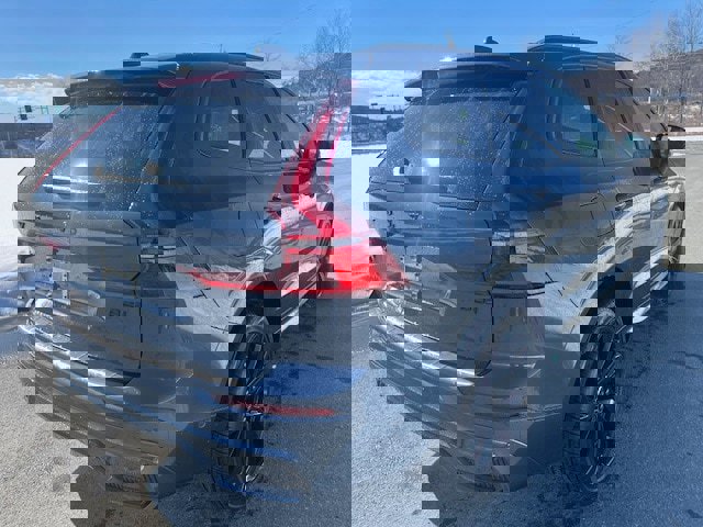 New 2026 Volvo XC60 B5 Ultra w/ Protection Package Premier image 2