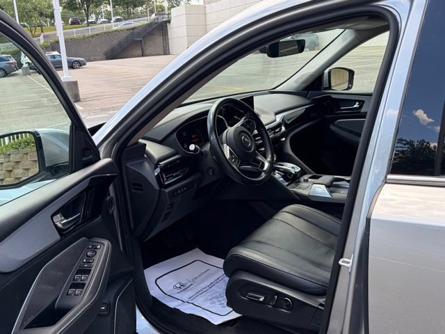 Used 2023 Acura MDX SH-AWD w/ Technology Package image 15
