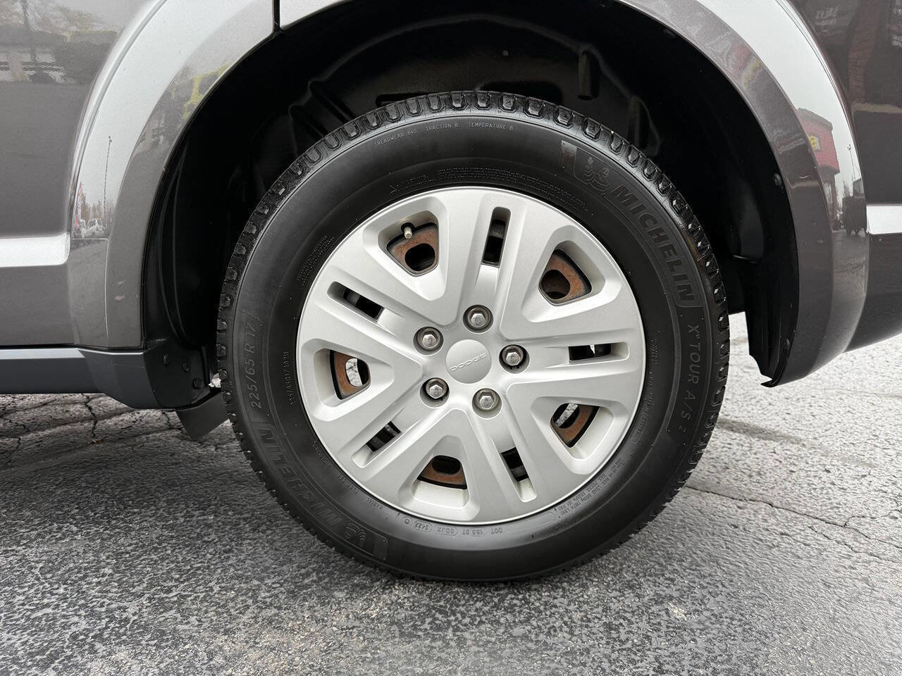 Used 2020 Dodge Journey SE w/ SE Popular Equipment Group image 9