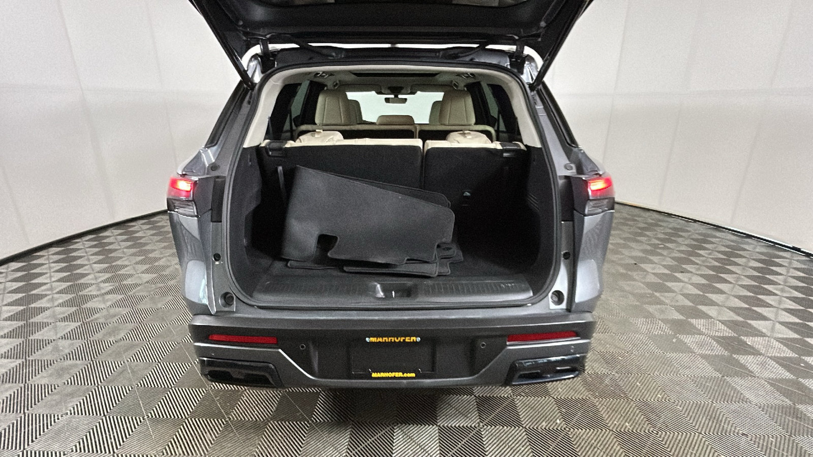 Used 2024 INFINITI QX60 Luxe AWD/4WD image 31