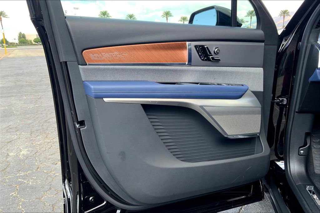 New 2026 Cadillac Vistiq Premium Luxury image 11