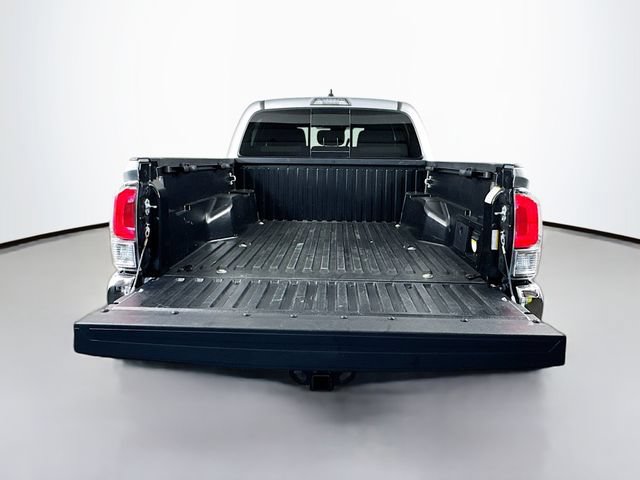 Certified 2023 Toyota Tacoma TRD Off-Road AWD/4WD image 27