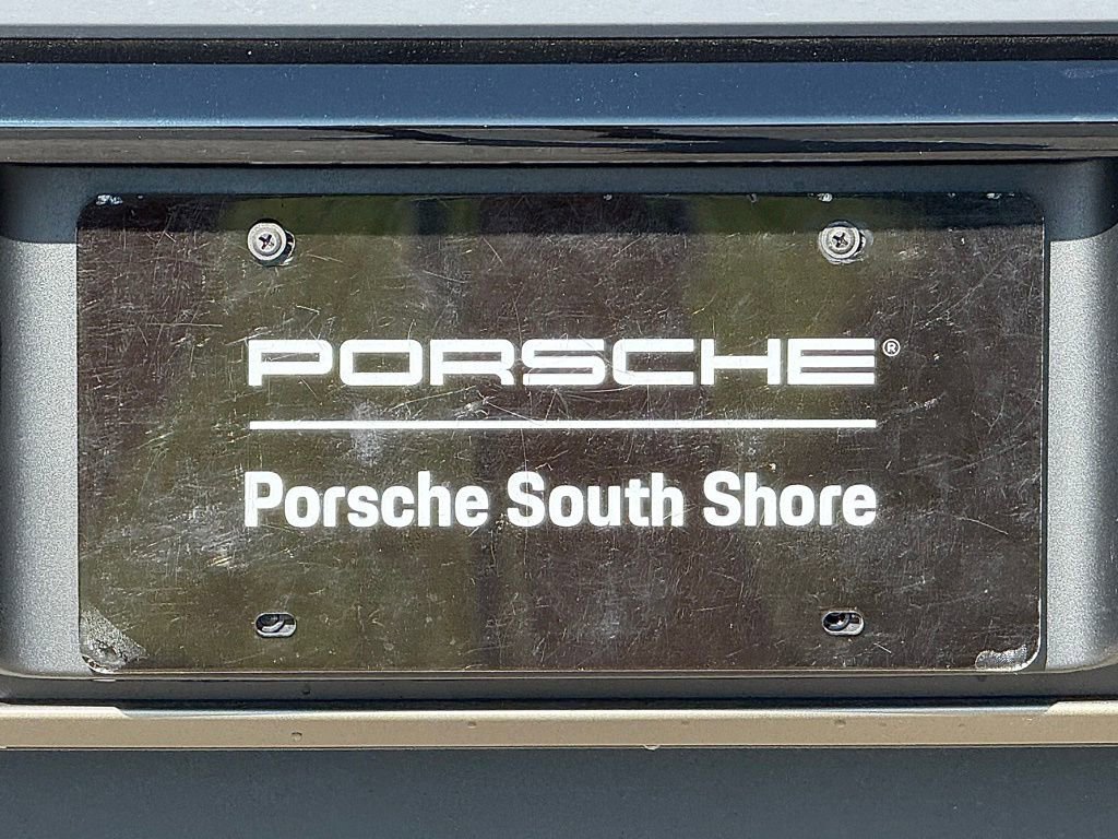 New 2025 Porsche Macan Turbo Electric image 27