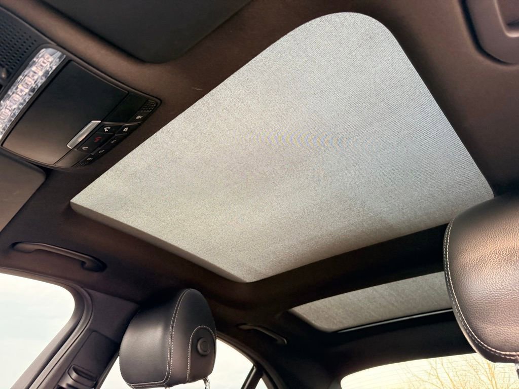 Used 2017 Mercedes-Benz C 300 4MATIC Sedan image 25