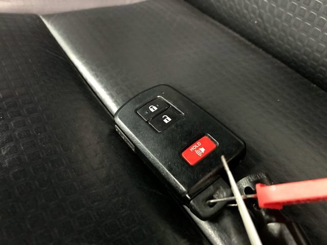 Used 2020 Toyota Tacoma TRD Off-Road w/ TRD Premium Off Road Package AWD/4WD image 32