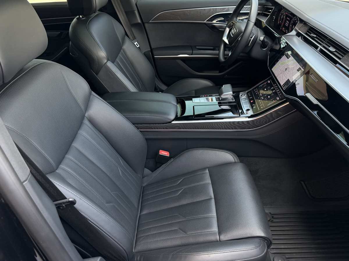 Used 2022 Audi A8 L 3.0T AWD/4WD image 21