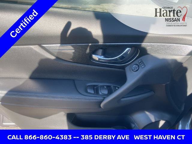 Certified 2016 Nissan Rogue SL image 14