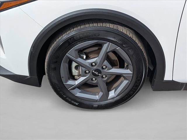 Used 2025 Kia K4 LXS image 21