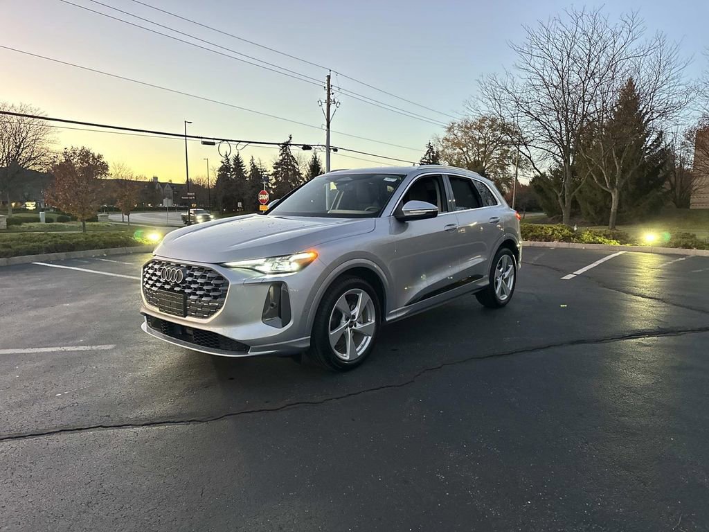 New 2025 Audi Q5 Prestige image 3