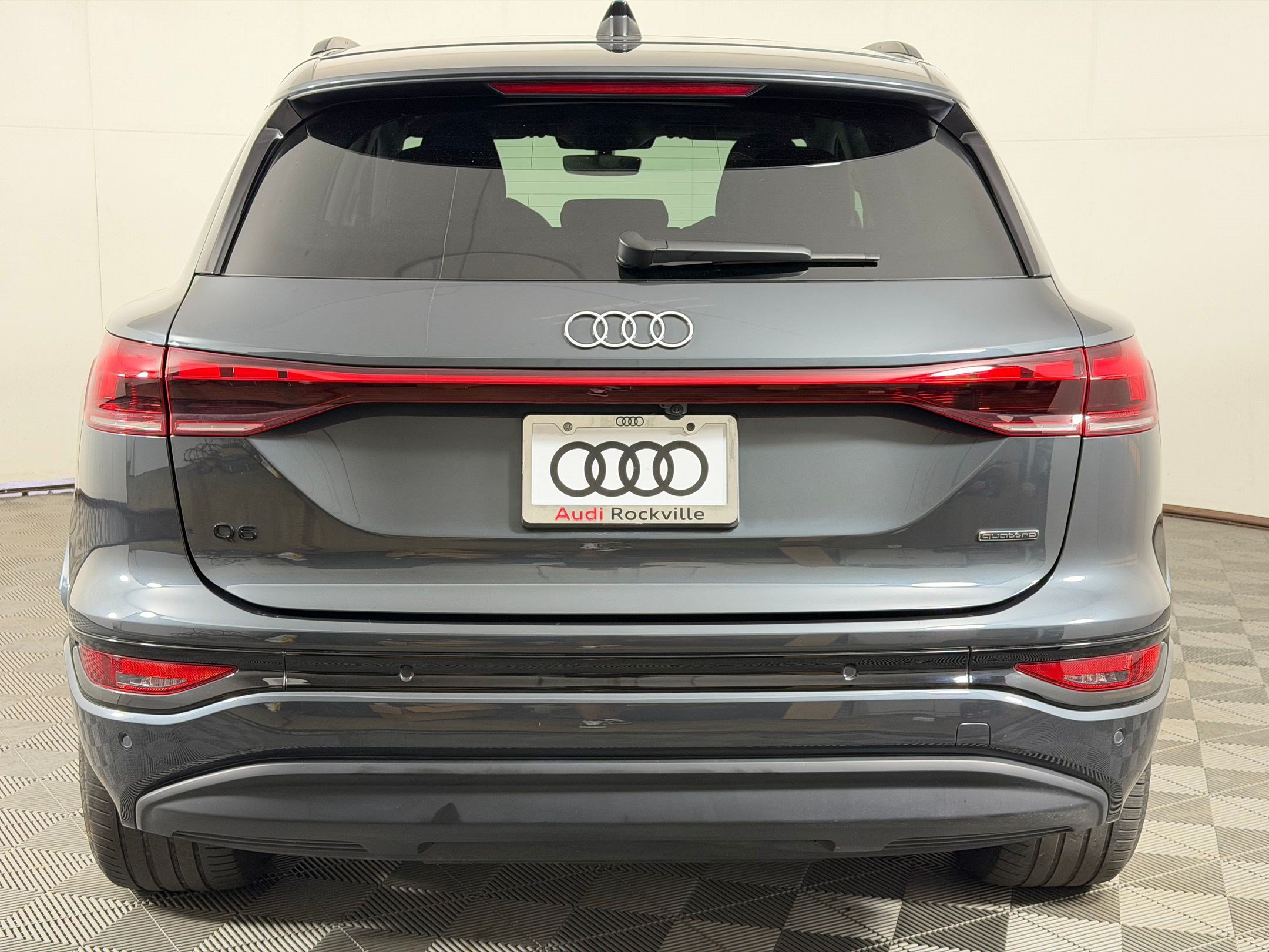 Certified 2025 Audi Q6 e-tron Premium Plus w/ Premium Plus AWD/4WD image 10