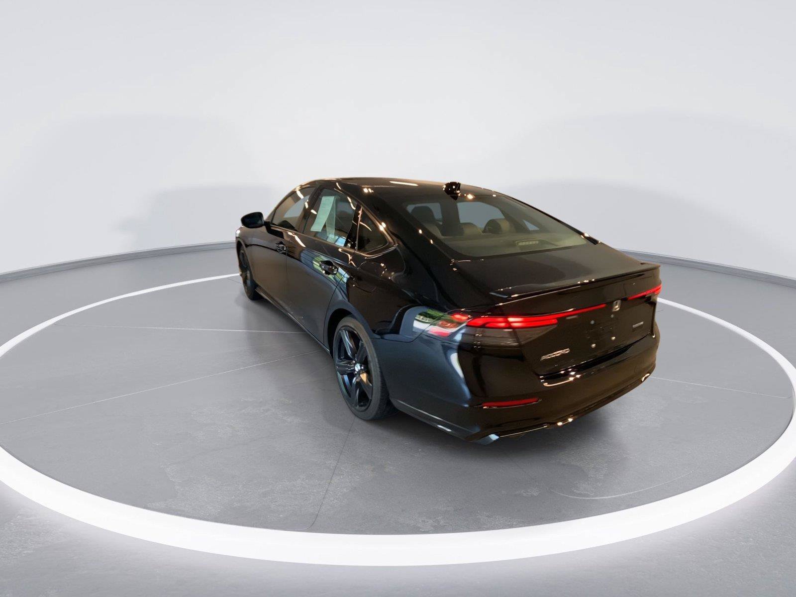 Used 2023 Honda Accord Sport image 6