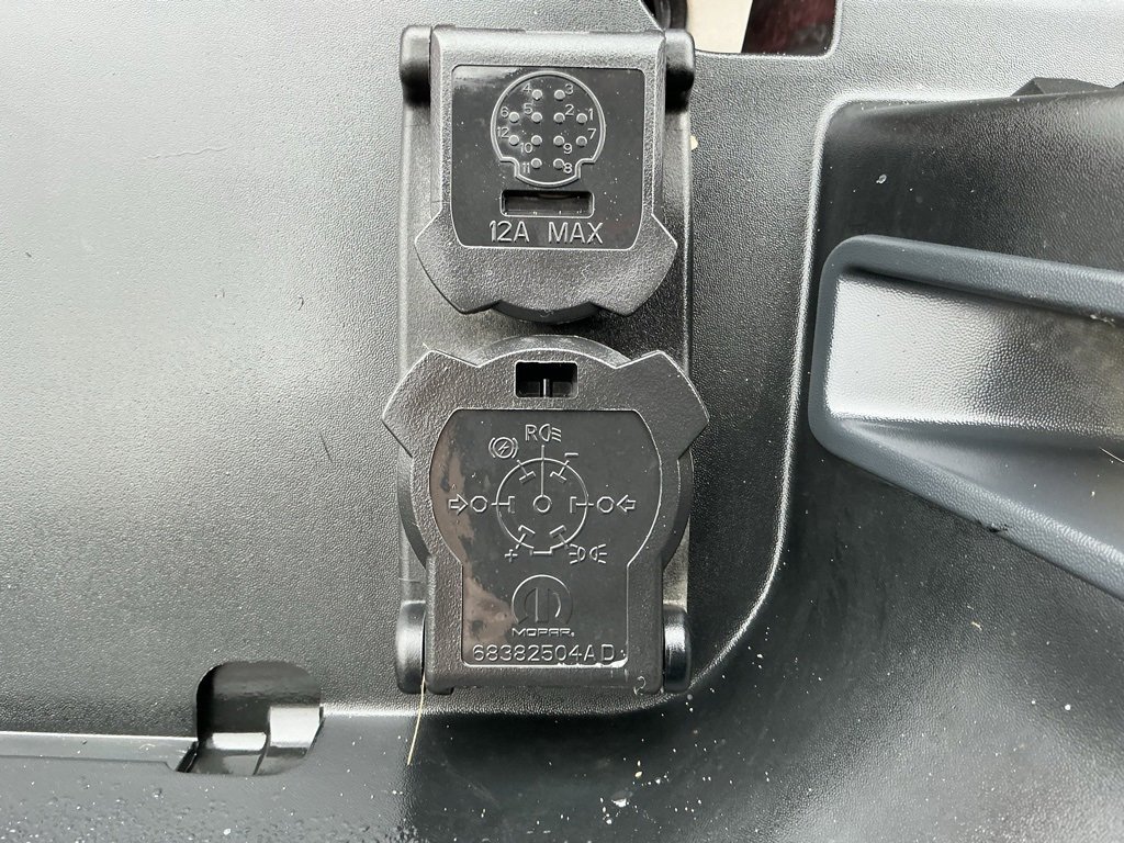 Used 2024 RAM 3500 Tradesman w/ Towing Technology Group image 27