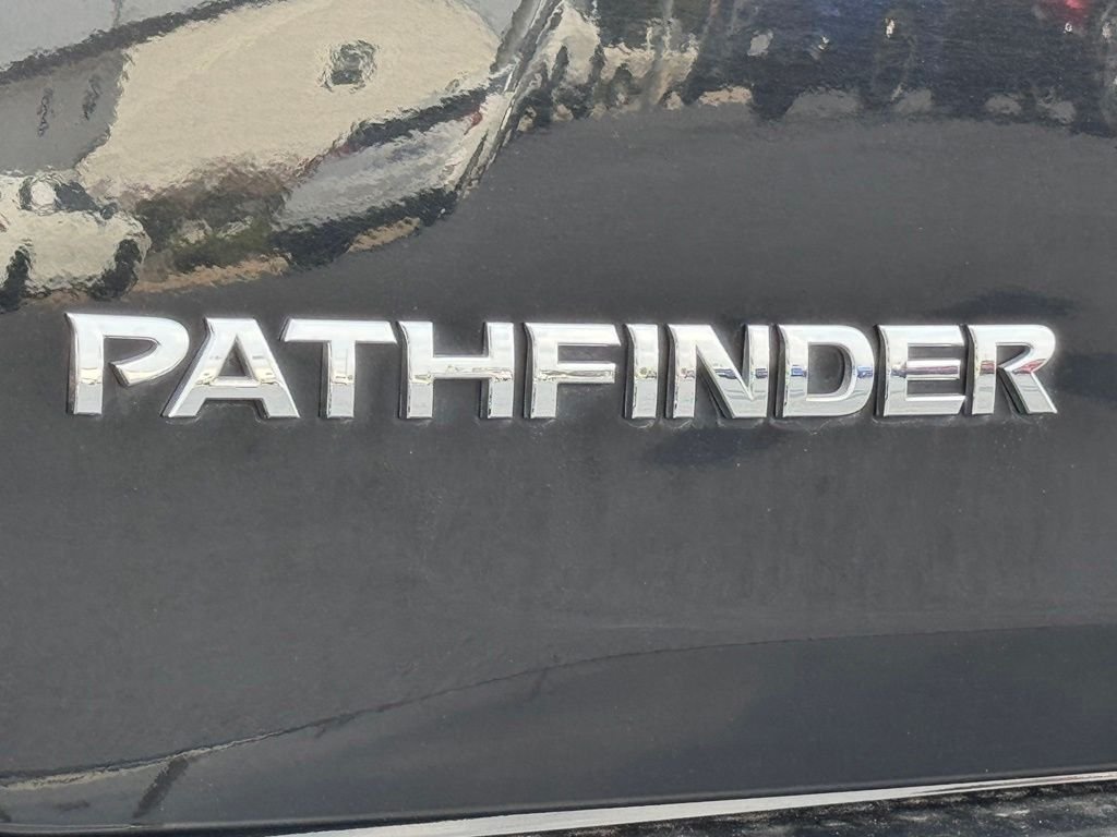 Used 2019 Nissan Pathfinder SL FWD image 11