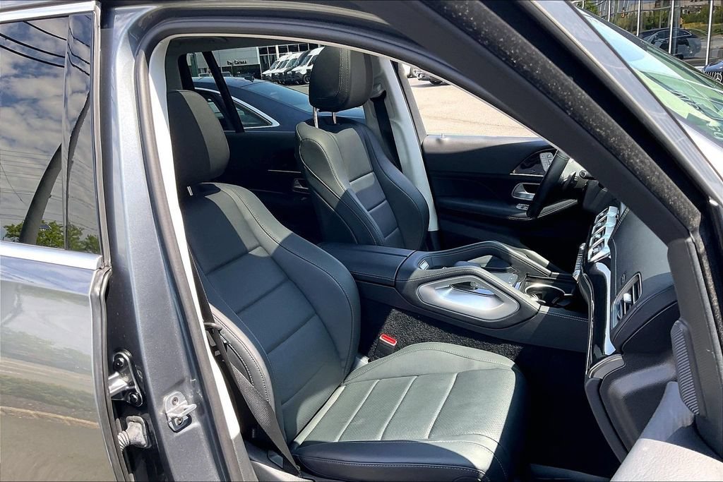 Certified 2023 Mercedes-Benz GLS 450 4MATIC image 7