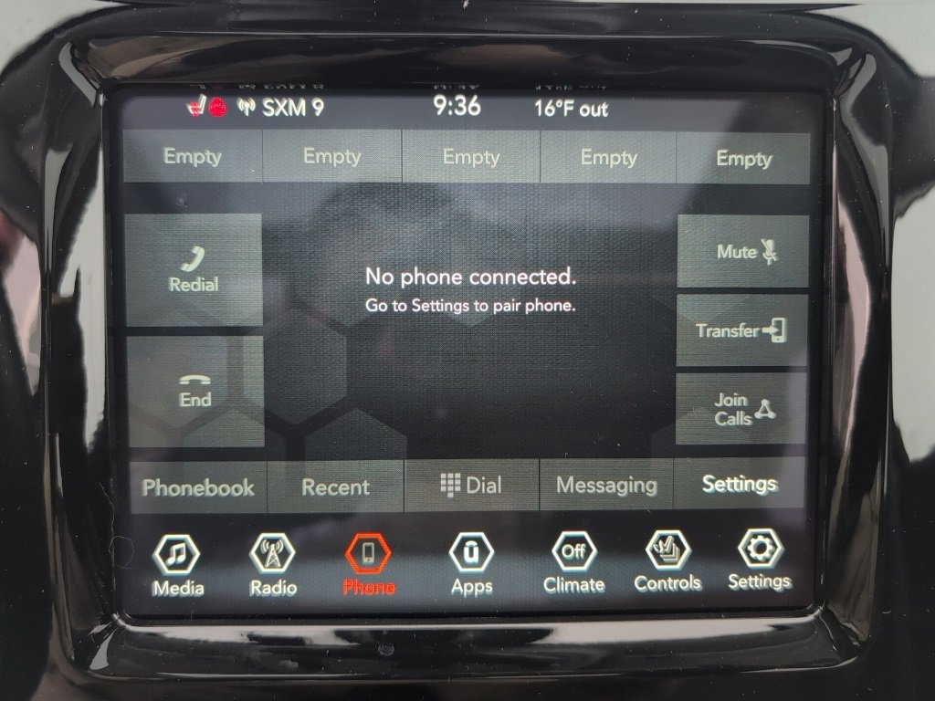 Used 2021 Jeep Cherokee Limited image 38