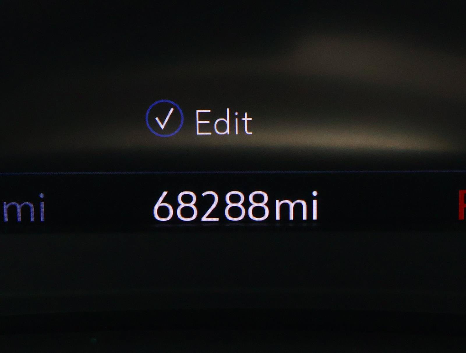 Used 2022 Cadillac XT4 Premium Luxury w/ Technology Package FWD image 34